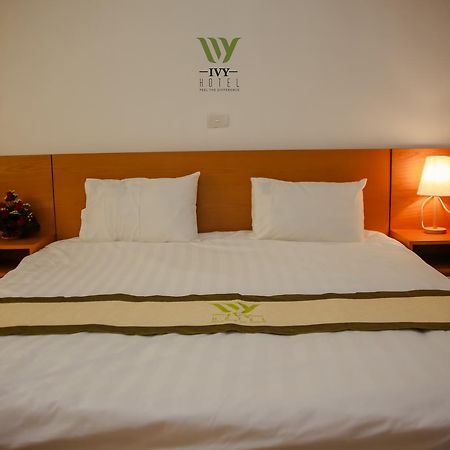 Ivy Hotel - Hai Tien Hoang Hoa Exteriör bild