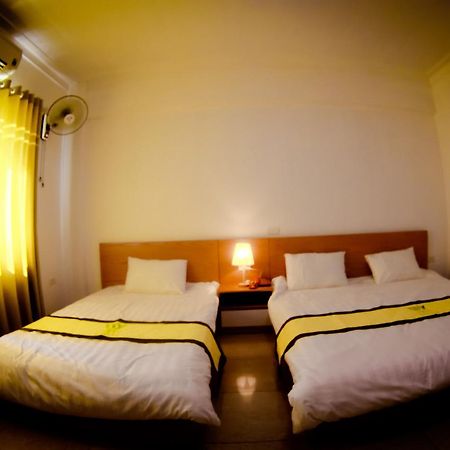 Ivy Hotel - Hai Tien Hoang Hoa Exteriör bild