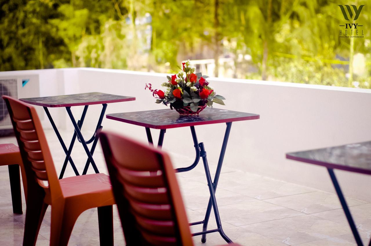 Ivy Hotel - Hai Tien Hoang Hoa Exteriör bild